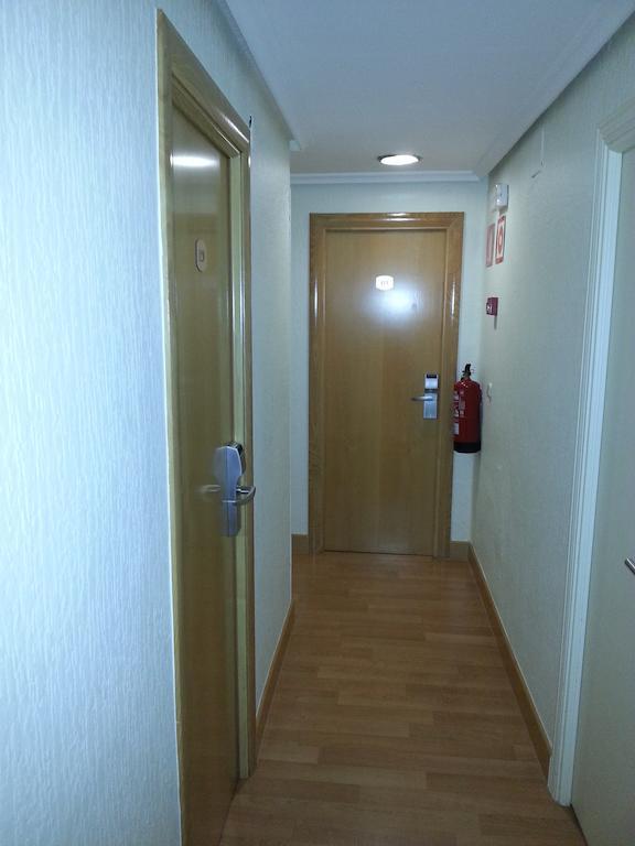 Pension Lizaso Irun Room photo