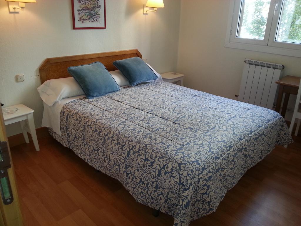 Pension Lizaso Irun Room photo