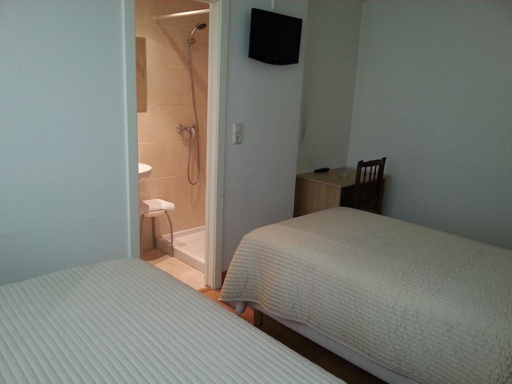 Pension Lizaso Irun Room photo